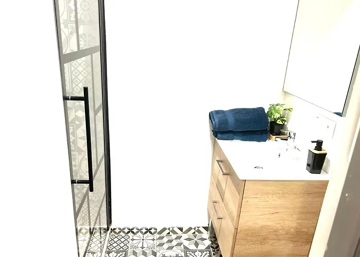 Hypercentre 10 Joli Climatise